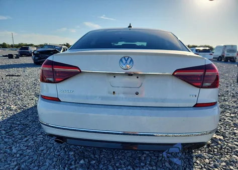 2017 Volkswagen Passat R-Line из США, поврежденный, VIN 1VWDT7A3XHC082630